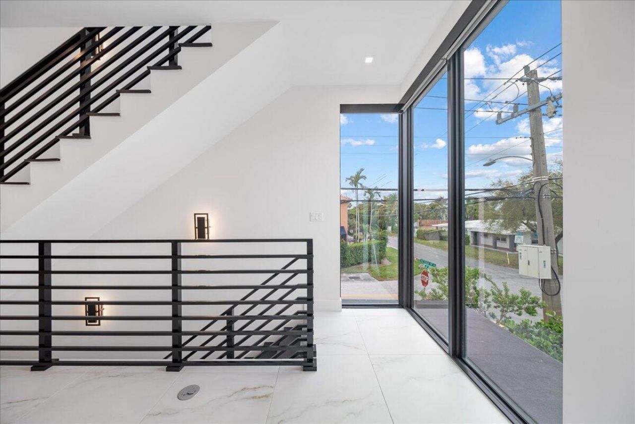 1052 N Victoria Park Road, Fort Lauderdale, FL 33304 Photo