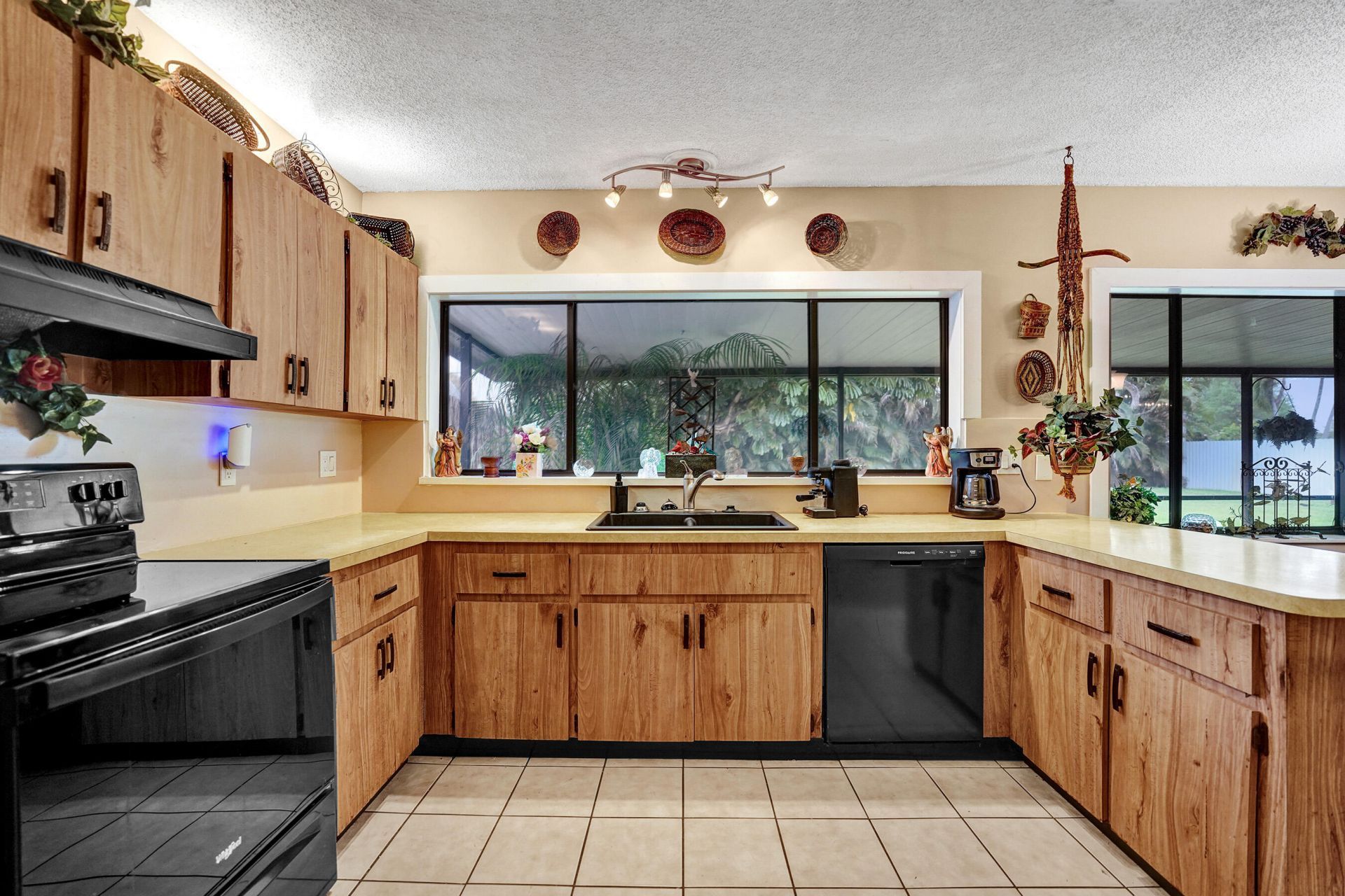 8650 SW 51st Street, Cooper City, FL 33328 Photo