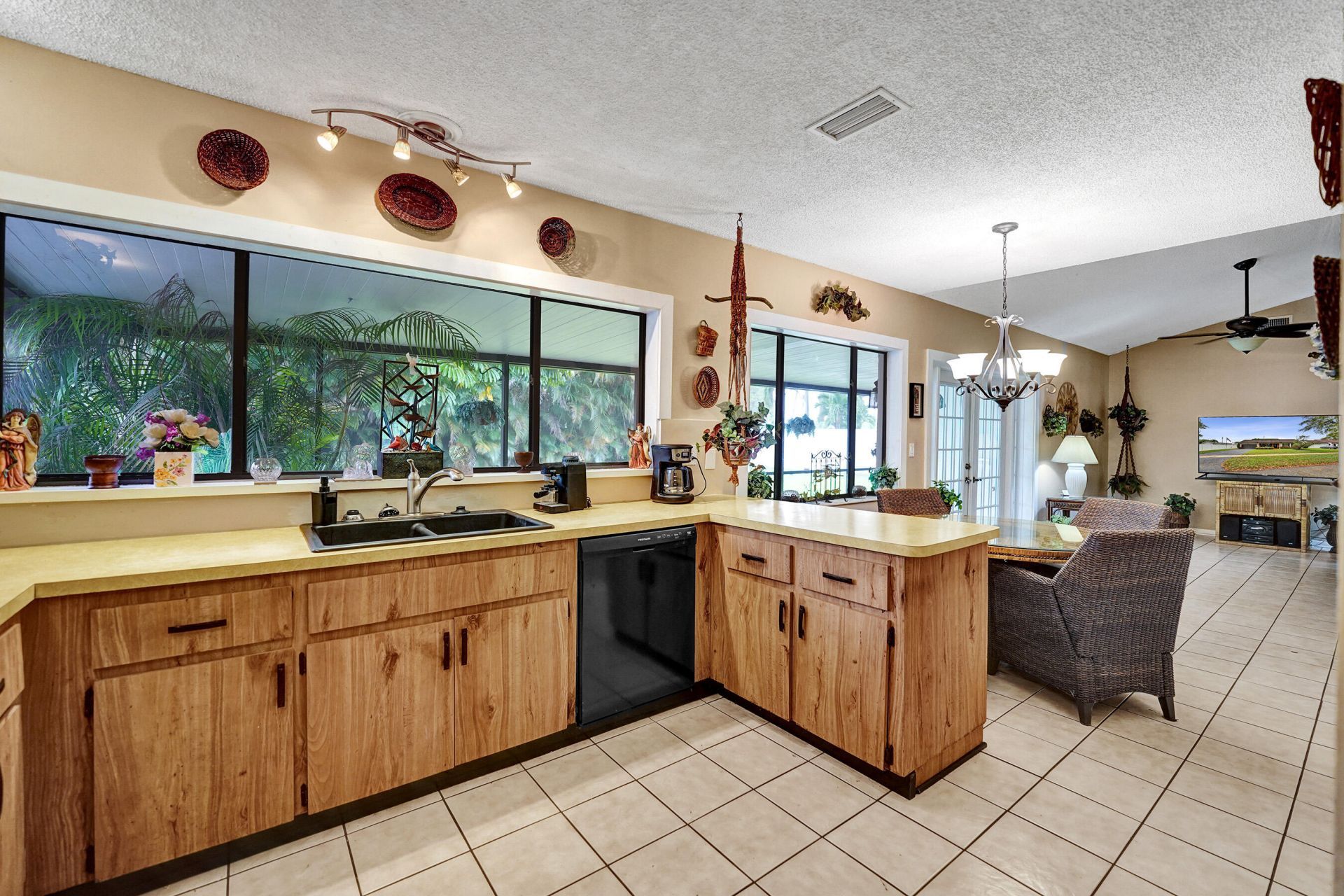 8650 SW 51st Street, Cooper City, FL 33328 Photo