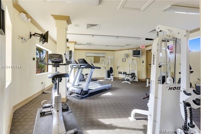 100 Uno Lago Drive, Unit 205, Juno Beach, FL 33408 Photo