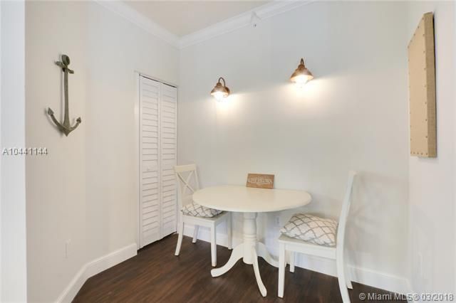 100 Uno Lago Drive, Unit 205, Juno Beach, FL 33408 Photo
