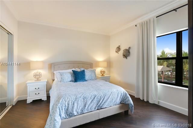 100 Uno Lago Drive, Unit 205, Juno Beach, FL 33408 Photo