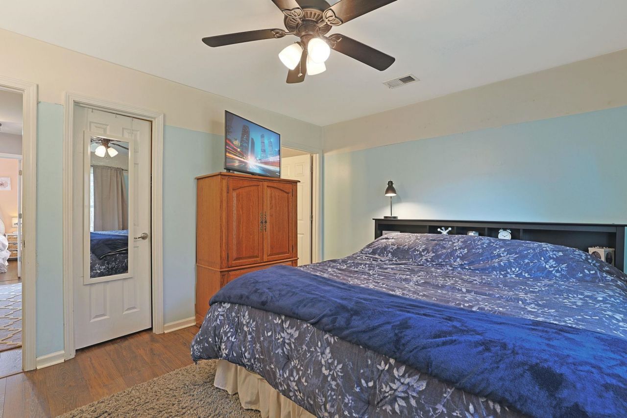 2149 Buxton Dr. Photo 14