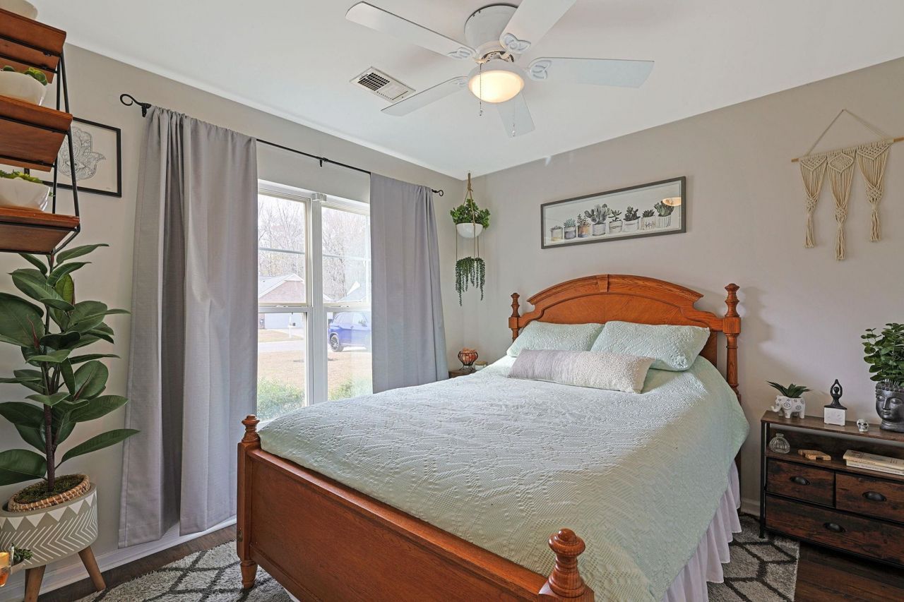 2149 Buxton Dr. Photo 19