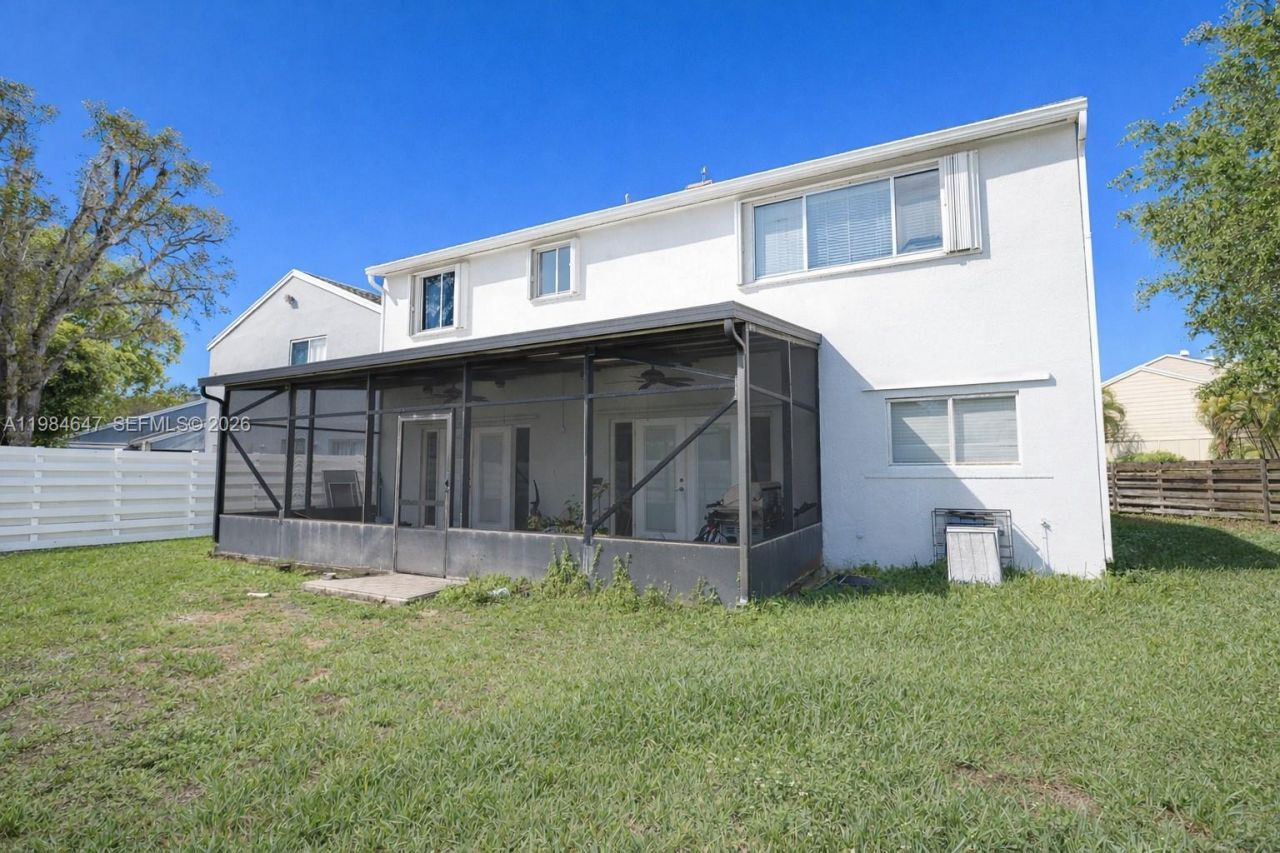 14615 SW 142nd Place Cir , Miami, FL 33186 Photo