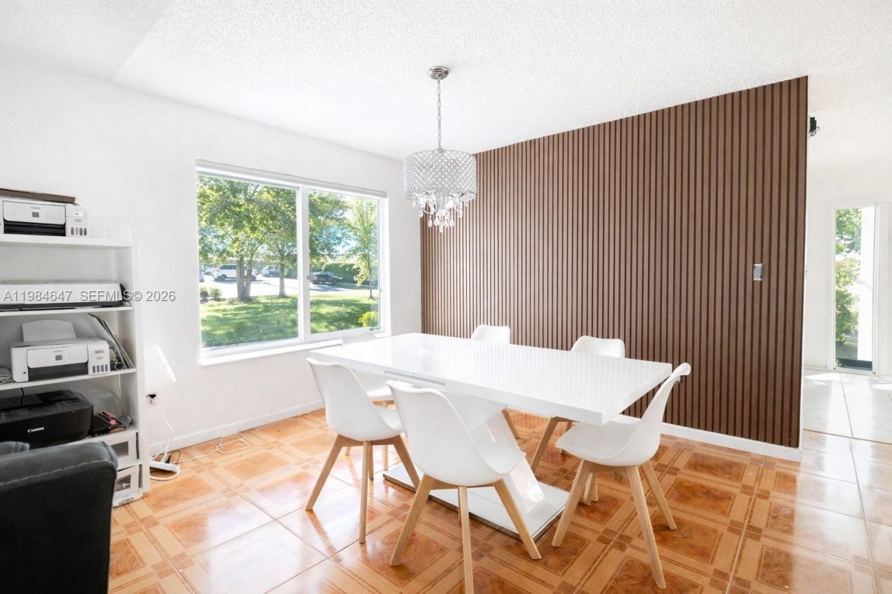 14615 SW 142nd Place Cir , Miami, FL 33186 Photo