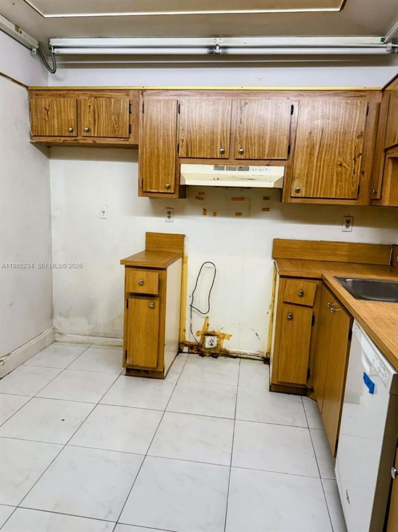 3720 N Pine Island Rd, Unit 136, Sunrise, FL 33351 Photo