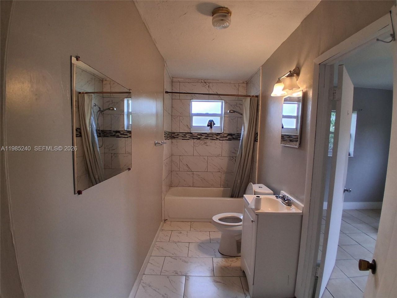 880 NW 129th St , North Miami, FL 33168 Photo