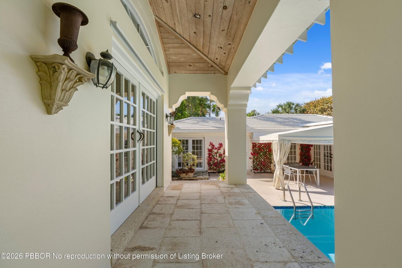 257 Fairview Road, Palm Beach, FL 33480 Photo