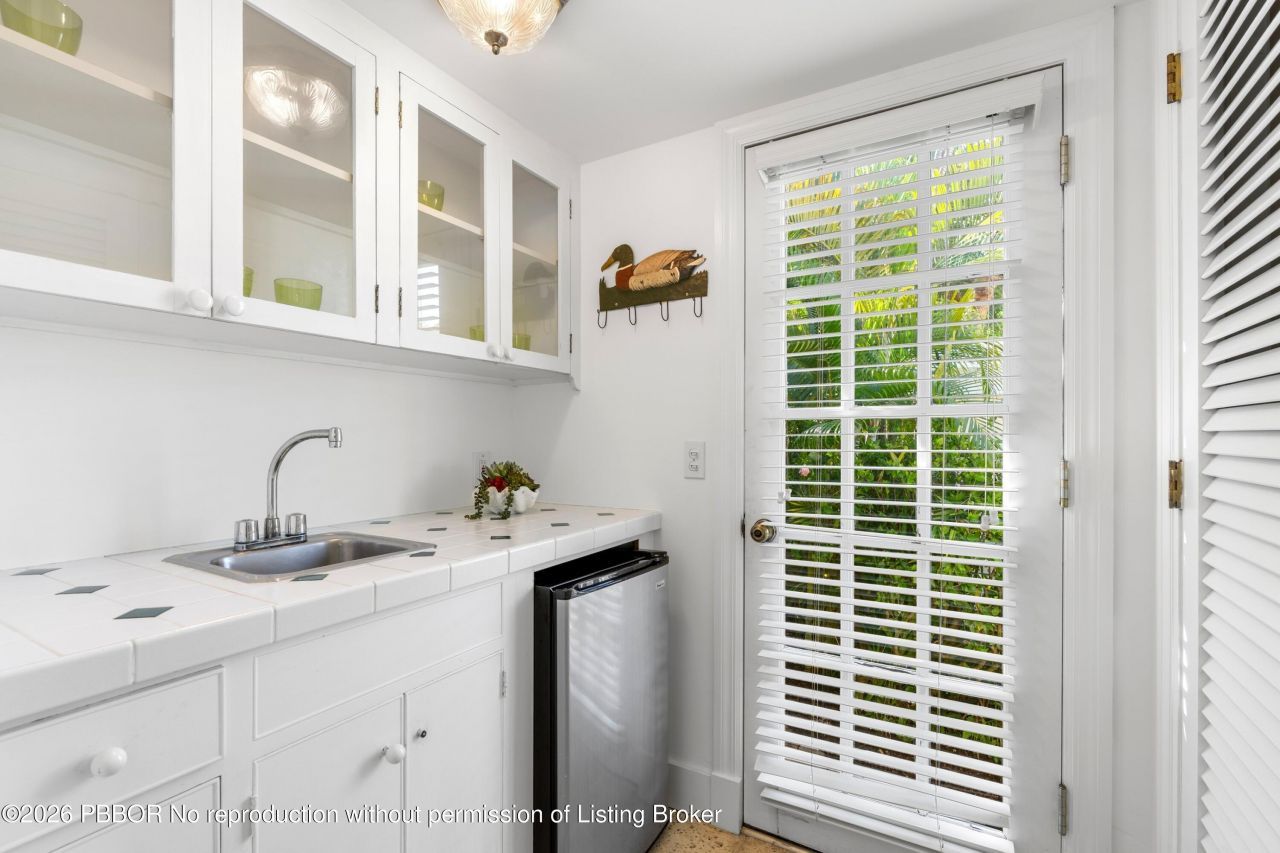 257 Fairview Road, Palm Beach, FL 33480 Photo