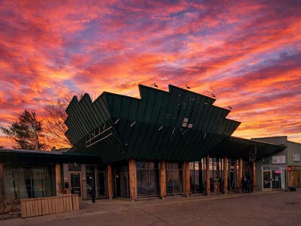 2111 E Franklin Avenue, Minneapolis, MN 55404