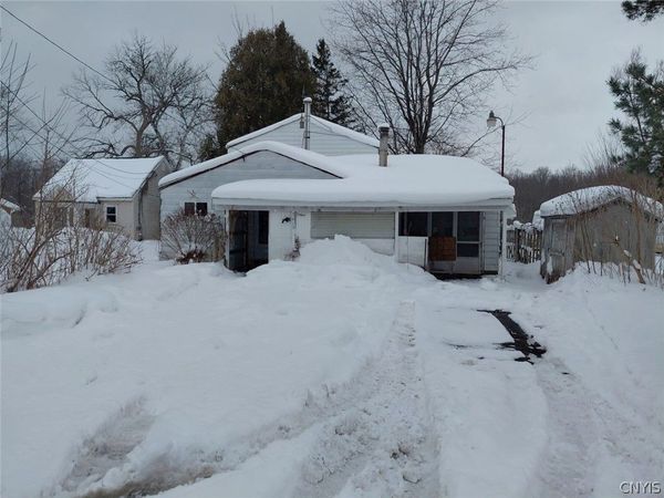 3613 Bonstead Road , Clay, NY 13041