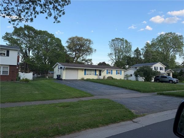 41 Grecian Parkway, Rochester, NY 14626