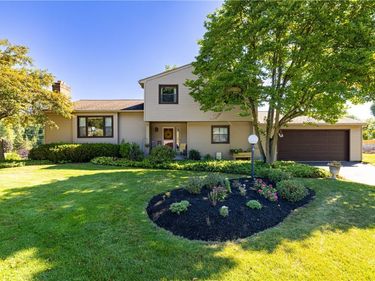 14 Port Meadow Trail, Fairport, NY 14450