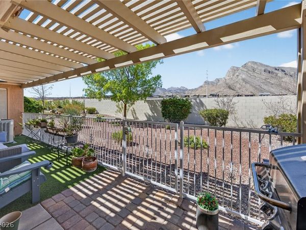 2535 Cog Hill Lane , Las Vegas, NV 89134