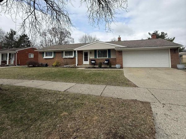 41460 Greenbriar Lane, Plymouth, MI 48170