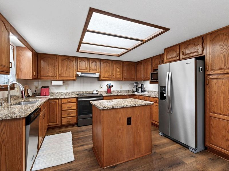 715 Fern Court, Tipp City, OH 45371 Photo 14