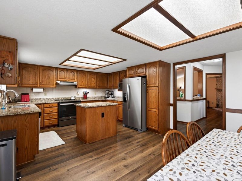 715 Fern Court, Tipp City, OH 45371 Photo 18