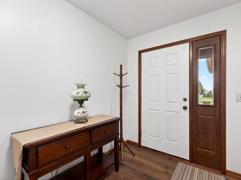 715 Fern Court, Tipp City, OH 45371 Photo 3