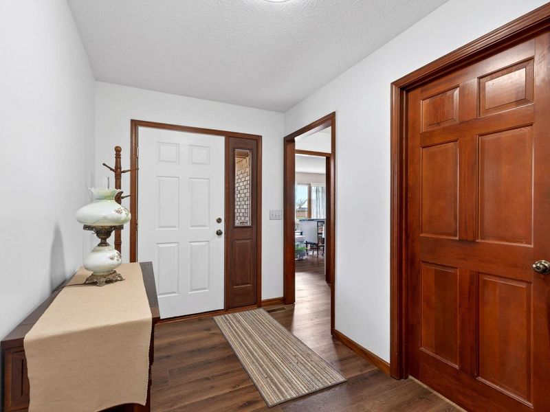 715 Fern Court, Tipp City, OH 45371 Photo 4