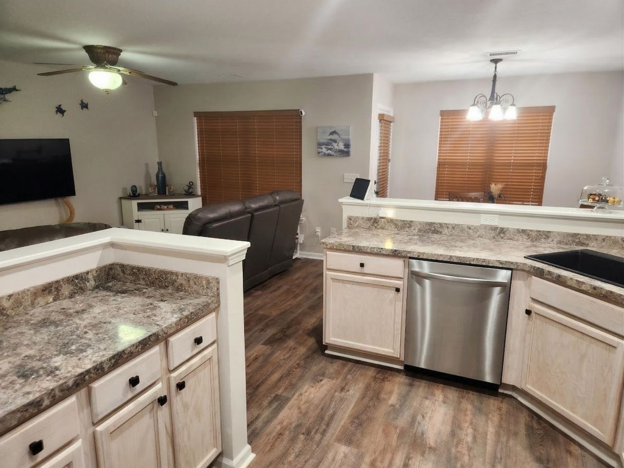 621 Riverward Dr. Photo 7