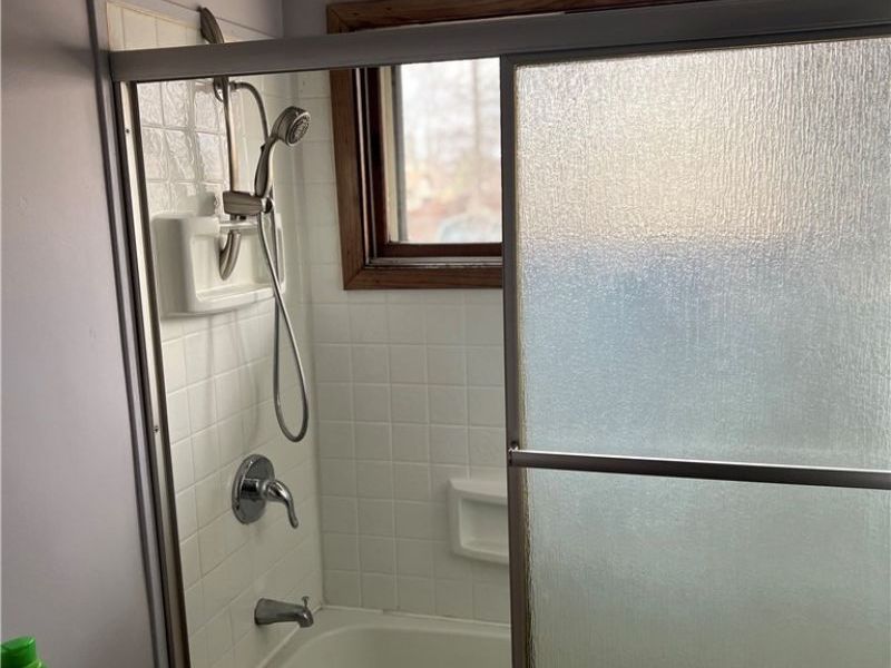 2496 Vollmer Avenue, Youngstown, OH 44451 Photo 10