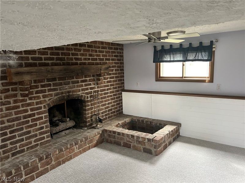 2496 Vollmer Avenue, Youngstown, OH 44451 Photo 2