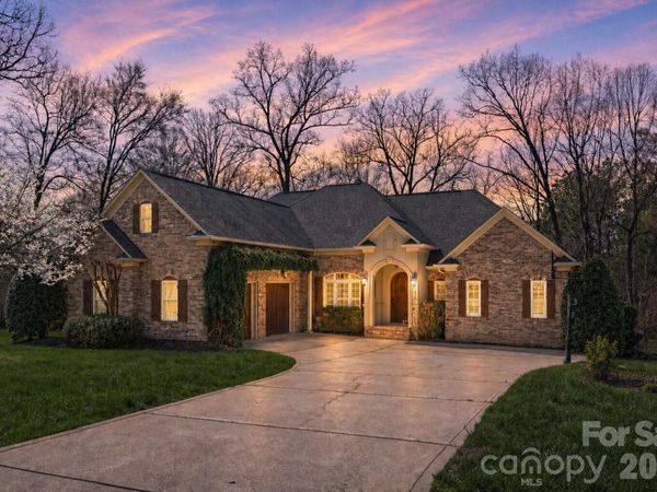 7919 Glen Abbey Circle, Stanley, NC 28164