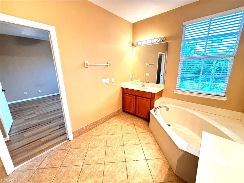 3960 Cherrybrook Loop , Fort Myers, FL 33966 Photo