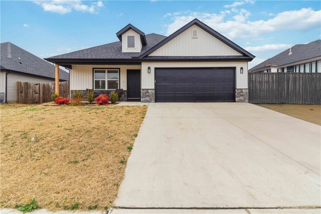 1110 Monarch Road, Centerton, AR 72719 Main Photo