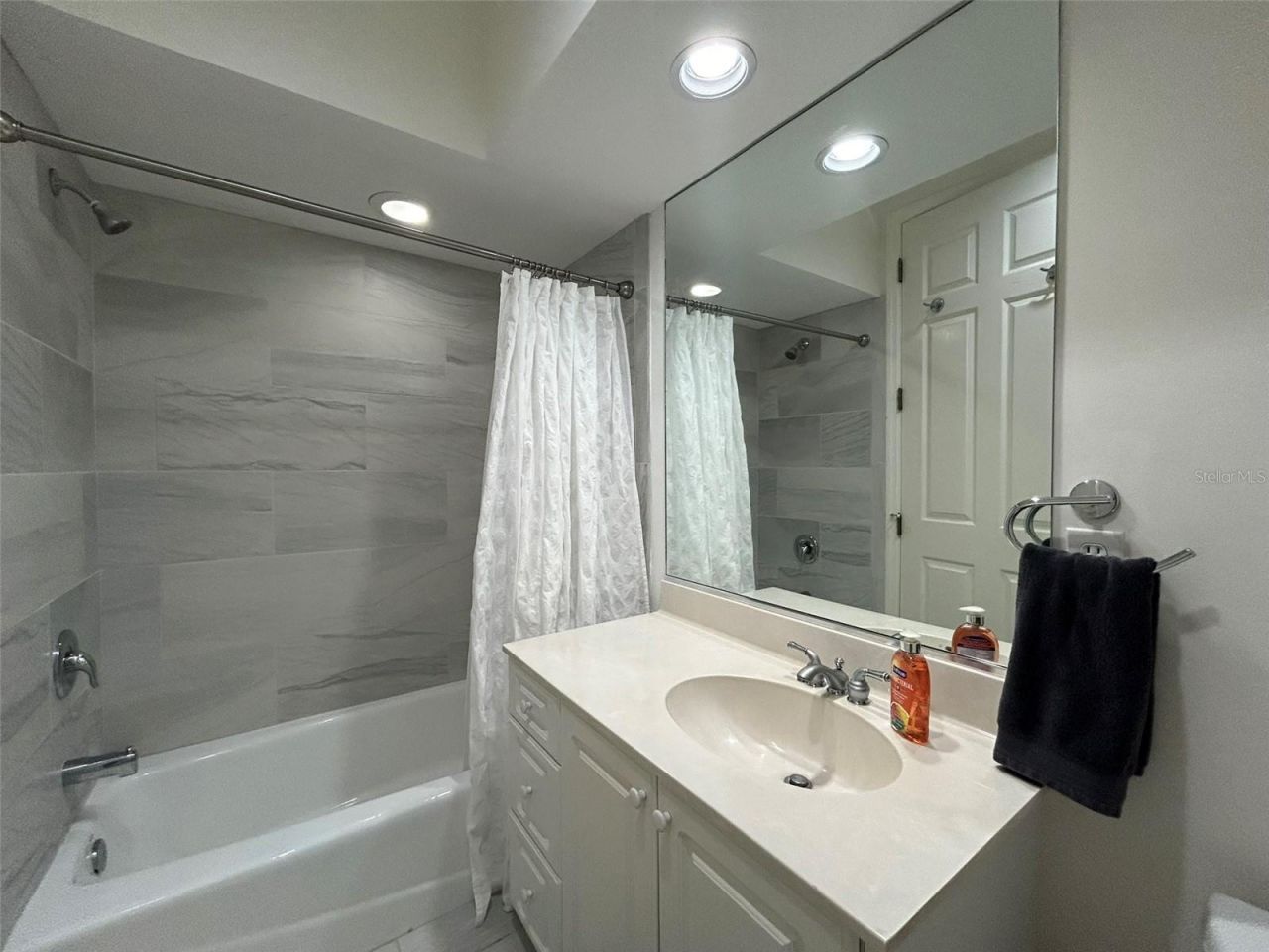 3705 54th Drive W, Unit 201, Bradenton, FL 34210 Photo