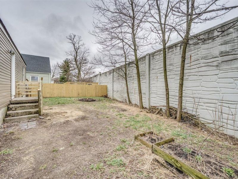 2805 Beulah Road, Columbus, OH 43211 Photo 25