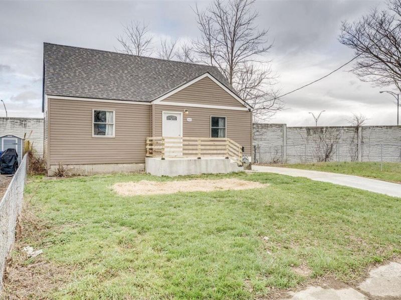 2805 Beulah Road, Columbus, OH 43211 Photo 3