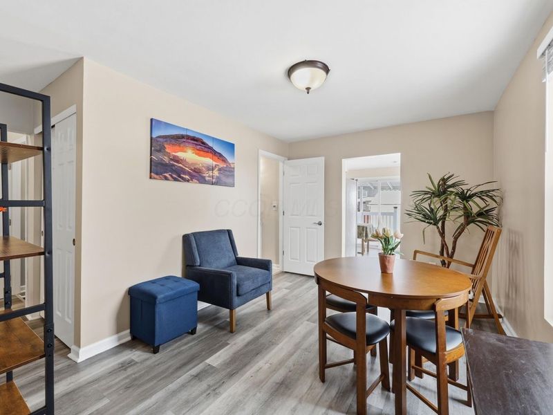 55 S Yale Avenue , Columbus, OH 43222 Photo 13