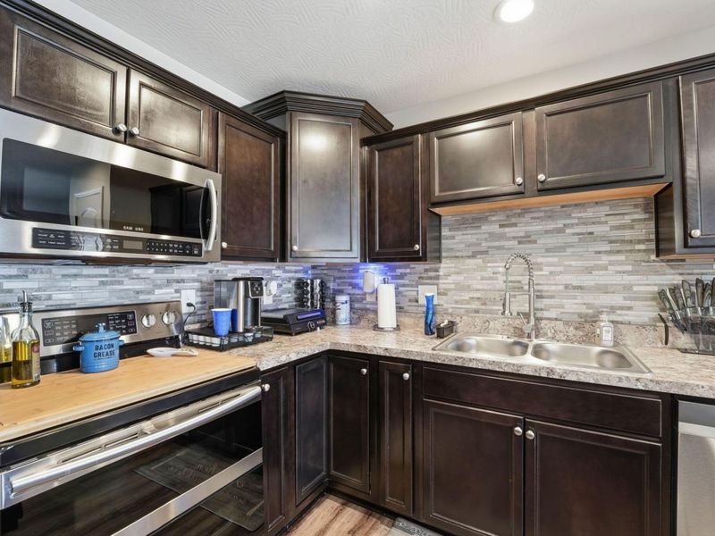 192 England Street, Pickerington, OH 43147 Photo 10