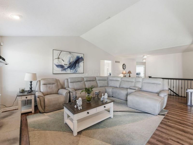 192 England Street, Pickerington, OH 43147 Photo 7