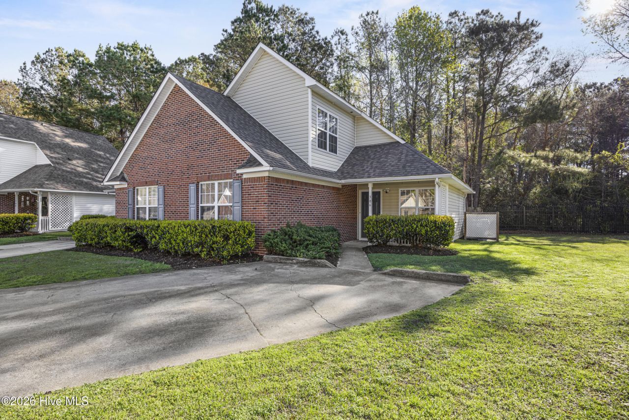 306 Saint Rosea Road, Wilmington, NC 28405 Main Photo