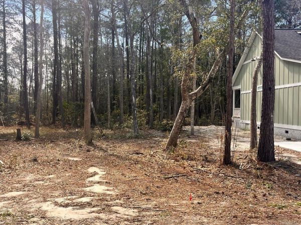 561 3rd Street SE, Bolivia, NC 28422