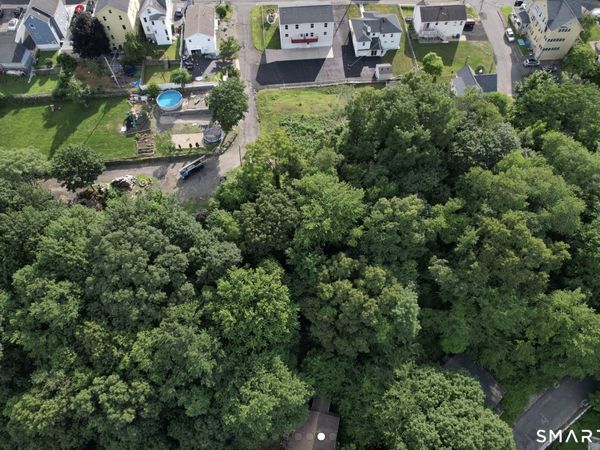 Hawthorne, Waterbury, CT 06701