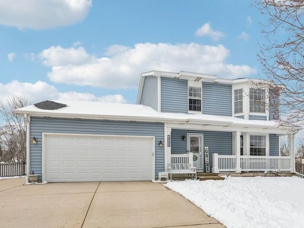 18224 W Old Pine Court , Gurnee, IL 60031