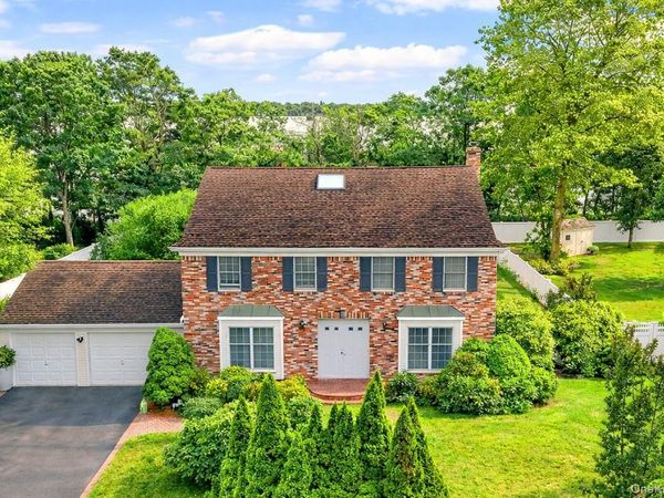 30 Ashford Drive, Bohemia, NY 11716