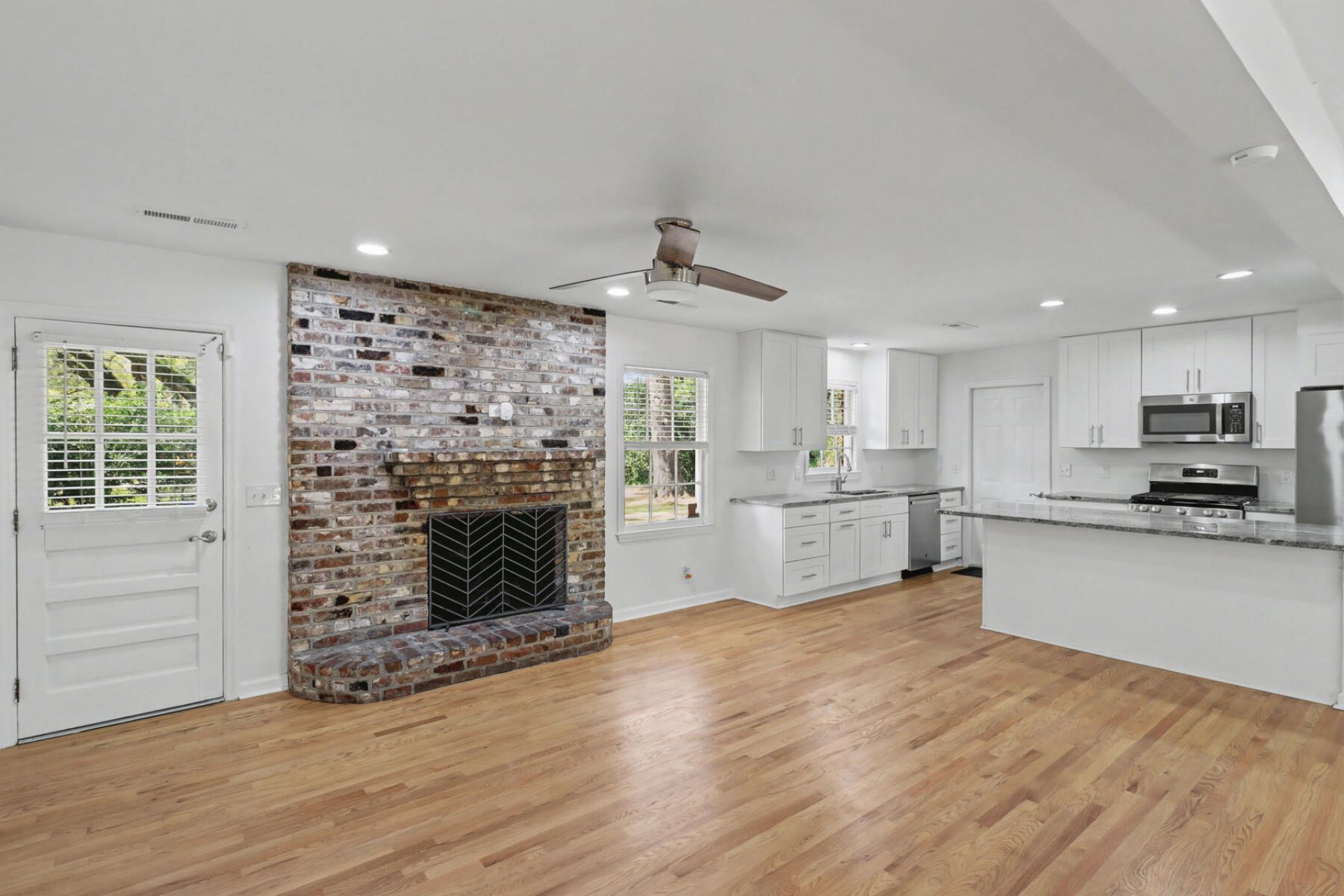 1775 Balfoure Drive Photo 10