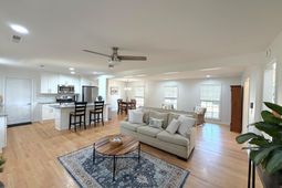1775 Balfoure Drive photo 4