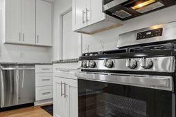 1775 Balfoure Drive photo 4