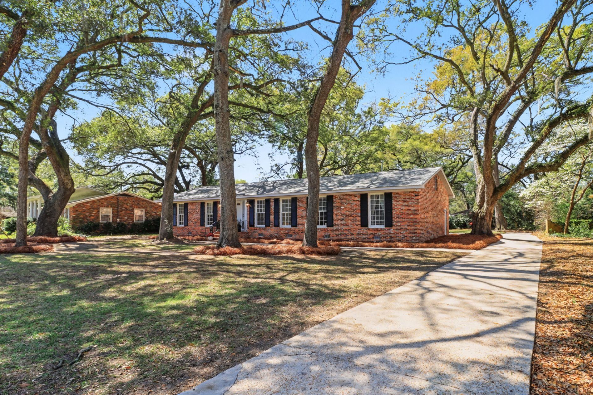 1775 Balfoure Drive Photo 32