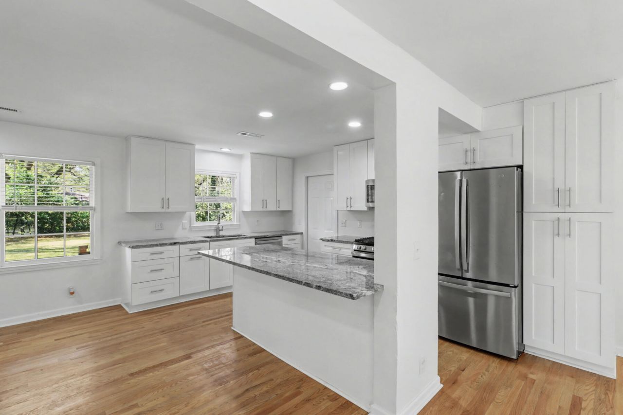 1775 Balfoure Drive Photo 4