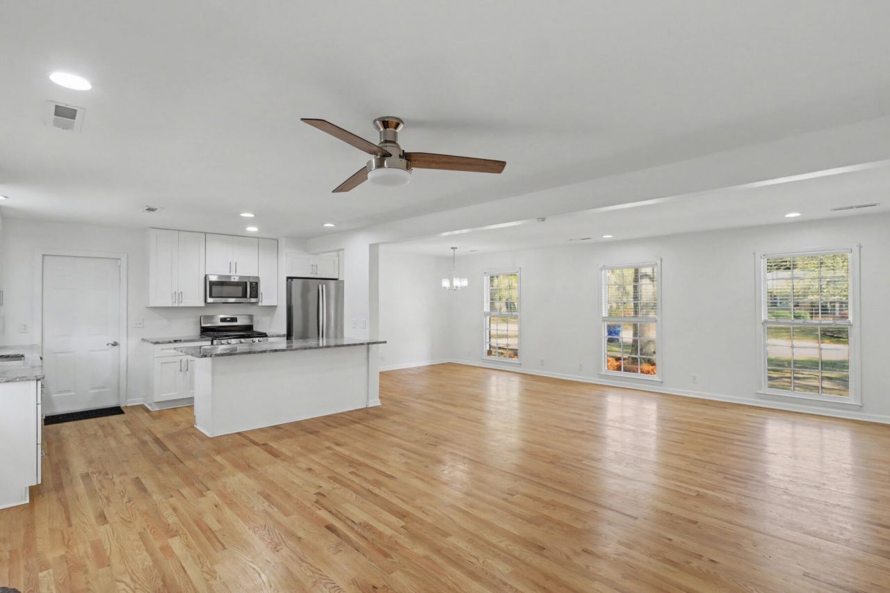 1775 Balfoure Drive Photo 8