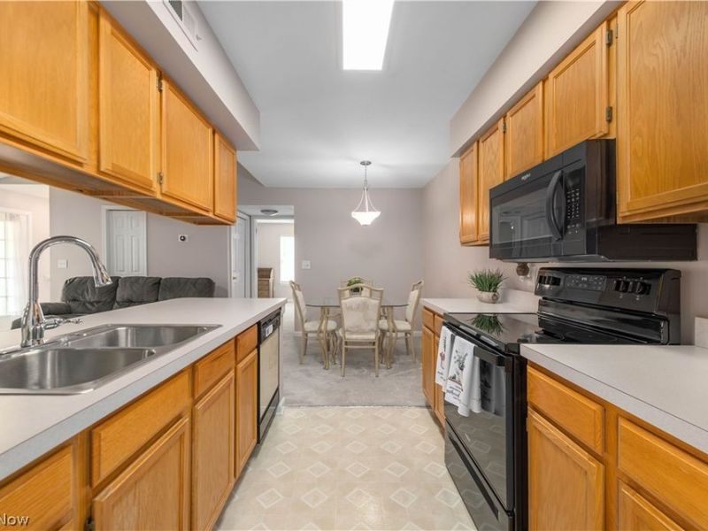 22550 Lenox Drive, Fairview Park, OH 44126 Photo 17