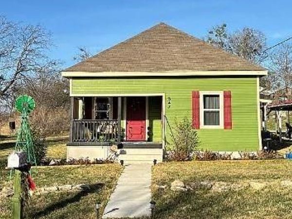 547 E Hill Street, Hamilton, TX 76531