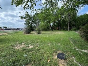 6309 Meadowbrook Drive, Fort Worth, TX 76112